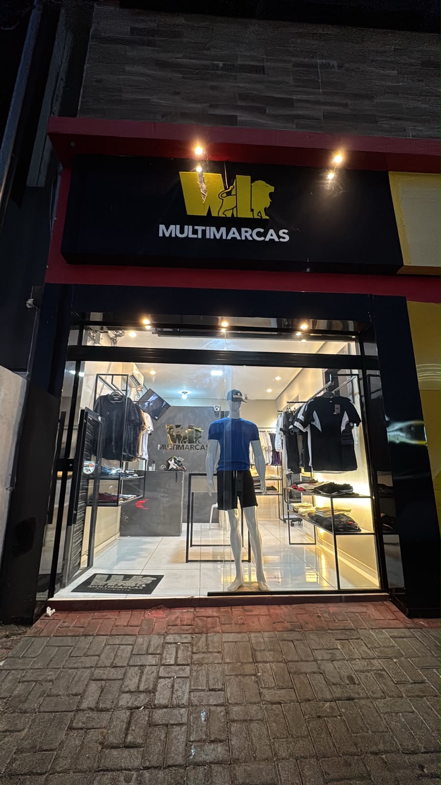 Linha de Calçados & Sneakers